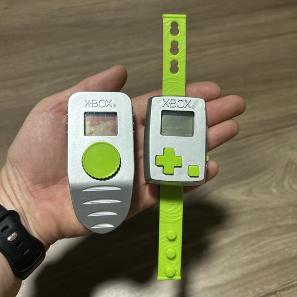 Kellogg's X-Box Mini LCD Mystic Castle Electronic Game Handheld Watch - 2 Toys - Picture 1 of 7